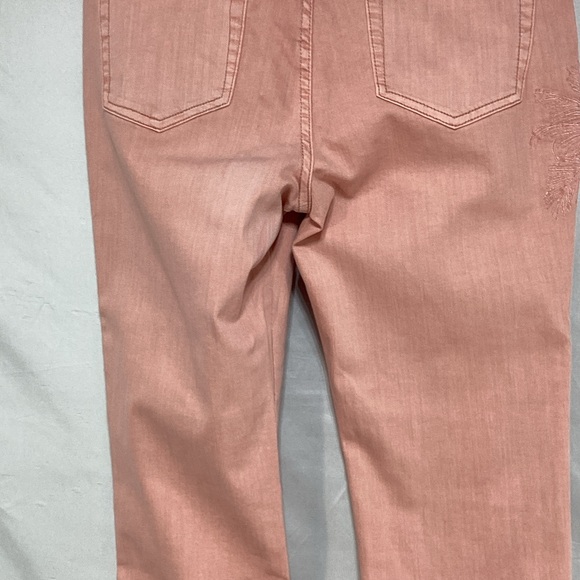 NWT SR vs Sandrine Rose the virgin label Women's Cropped Jeans in Soft Pink - Picture 7 of 15